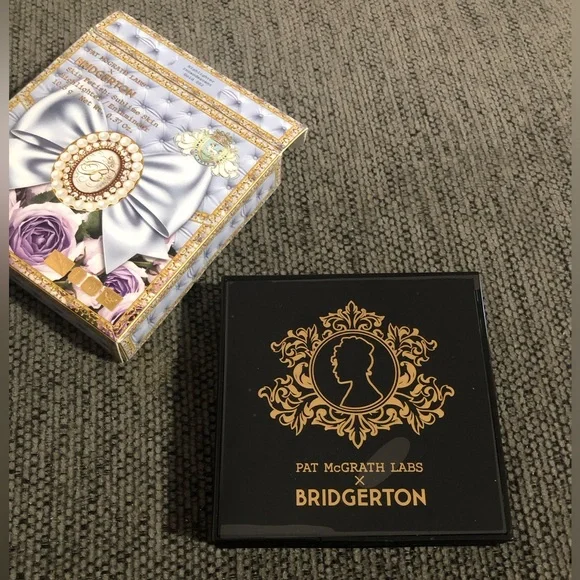 McGrath Labs Bridgerton Skin Fetish Sublime Skin Highlighter Incandescent Gold - Picture 2 of 5